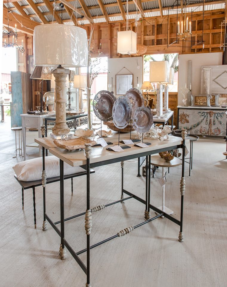 reworks home customizes in Round Top