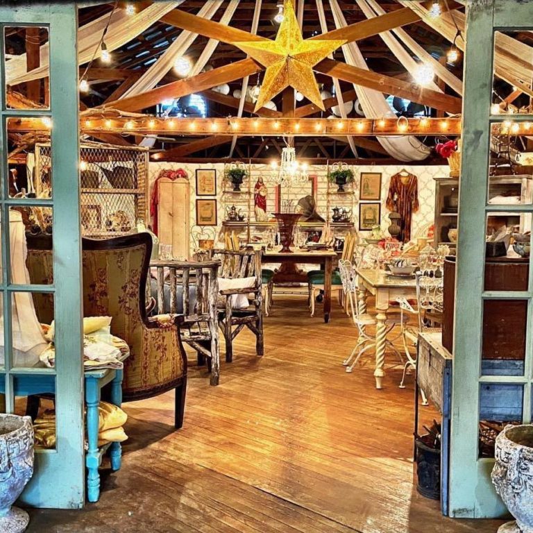 Christmas Show at Zapp Hall Round Top