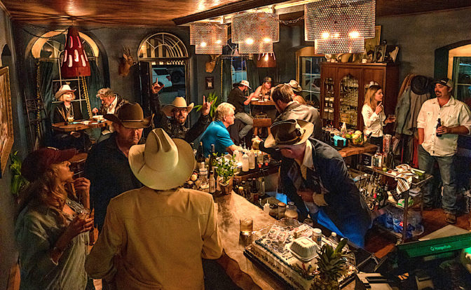 241 CrownBarCrowd Street Level 672x414