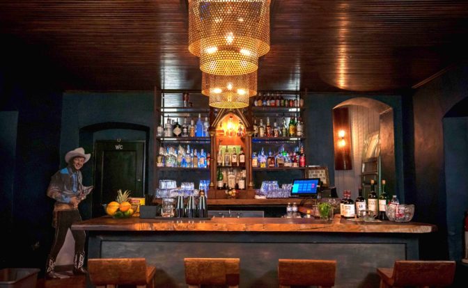 CrownBarBackBar Street Level.jpg  672x414