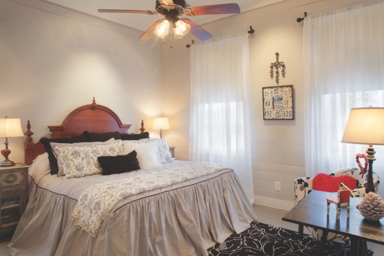 RedWhiteInn copy 1 768x512