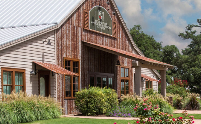 contact lower photo 672x414