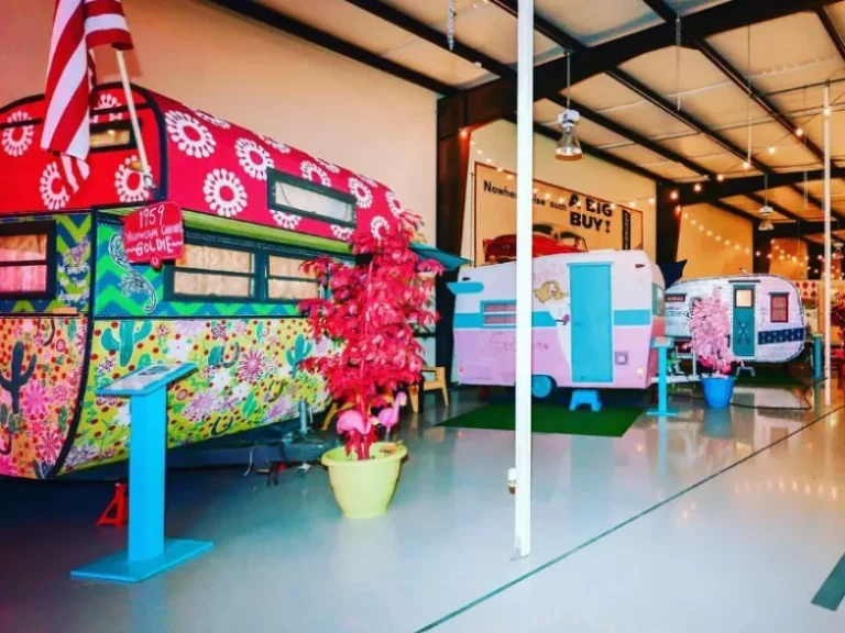 trailers by Lone Star Glamp Inn 768x576