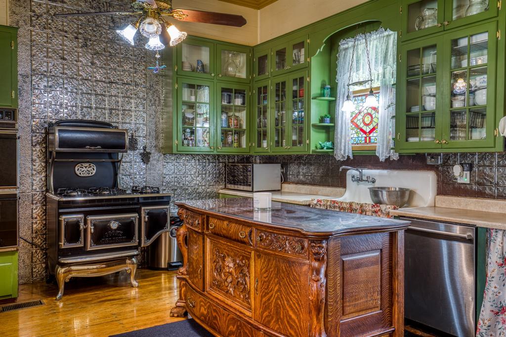 Brenham Estate Kitchen