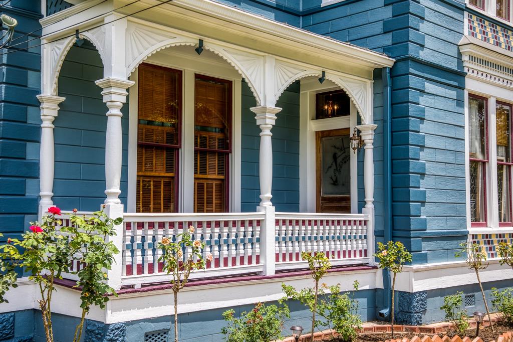 Brenham Estate Porch