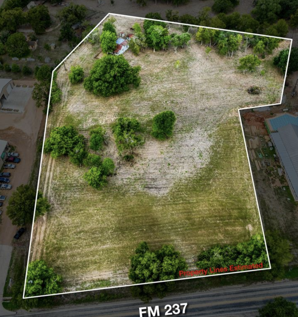 444 N Washington Street Round Top