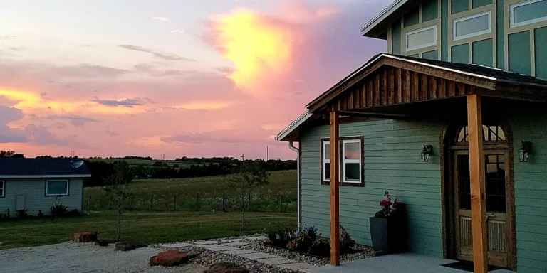 crw 2480h 1240 768x384