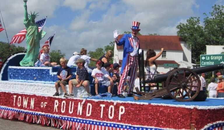 are there mgabus running on 4th of july