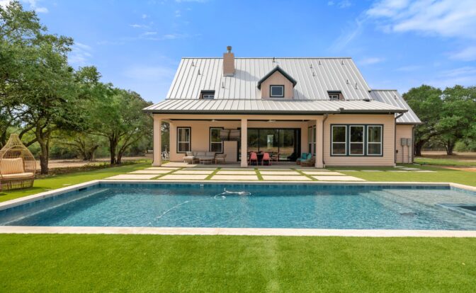 53 web or mls 696A8215 672x414