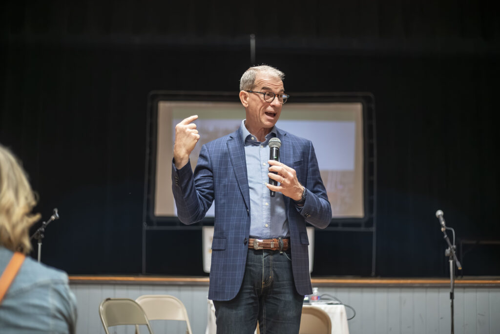 1S2A4428-Enhanced-NR