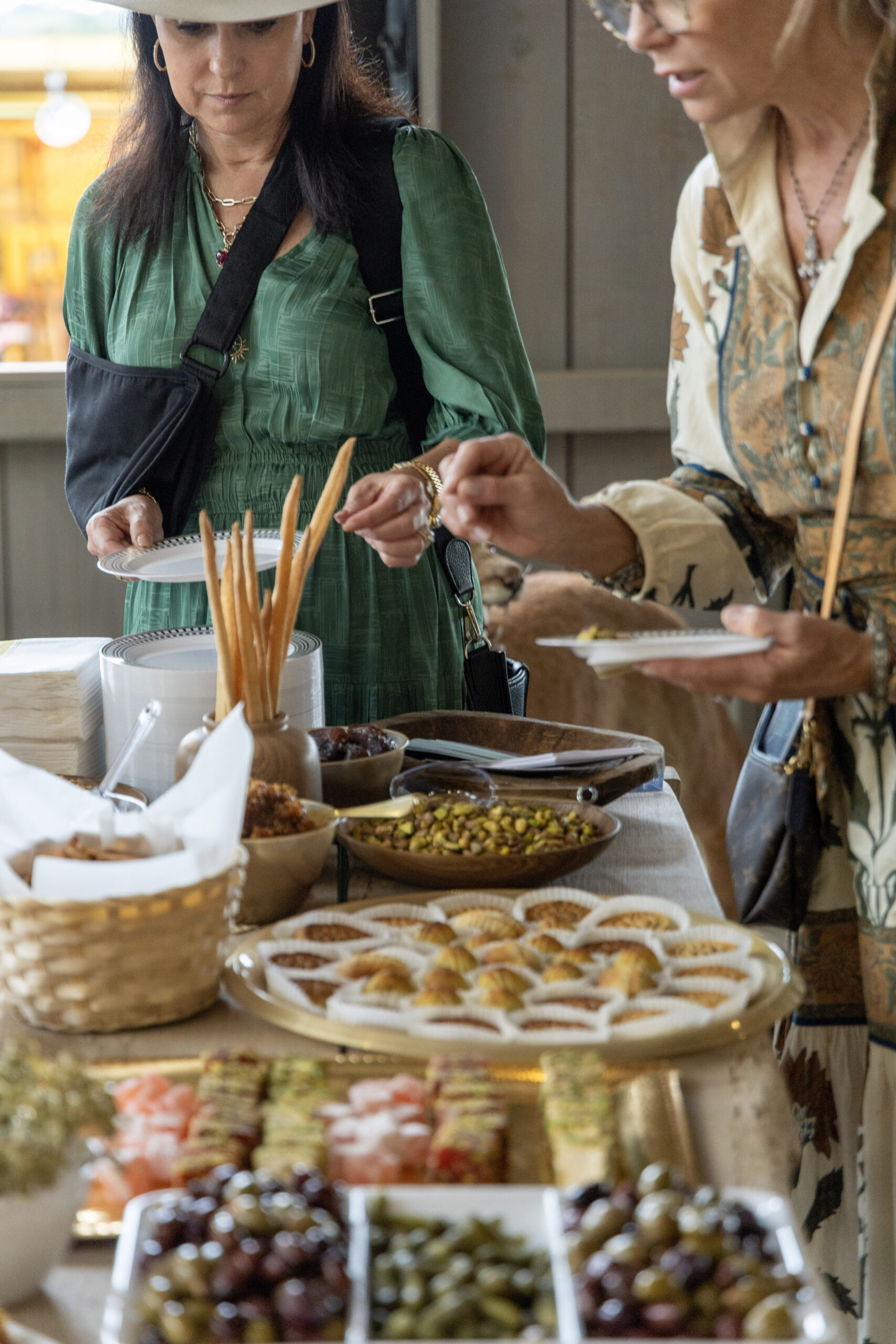 Designer Dinner with Lela Rose Brings a Taste of the Mediterranean to ...