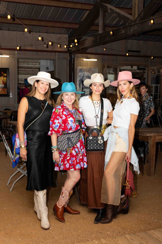 Ally-Shell-van-Koolwijk-Donae-Chramosta-Hannah-Swiggard-Kendra-Smith-569A7161