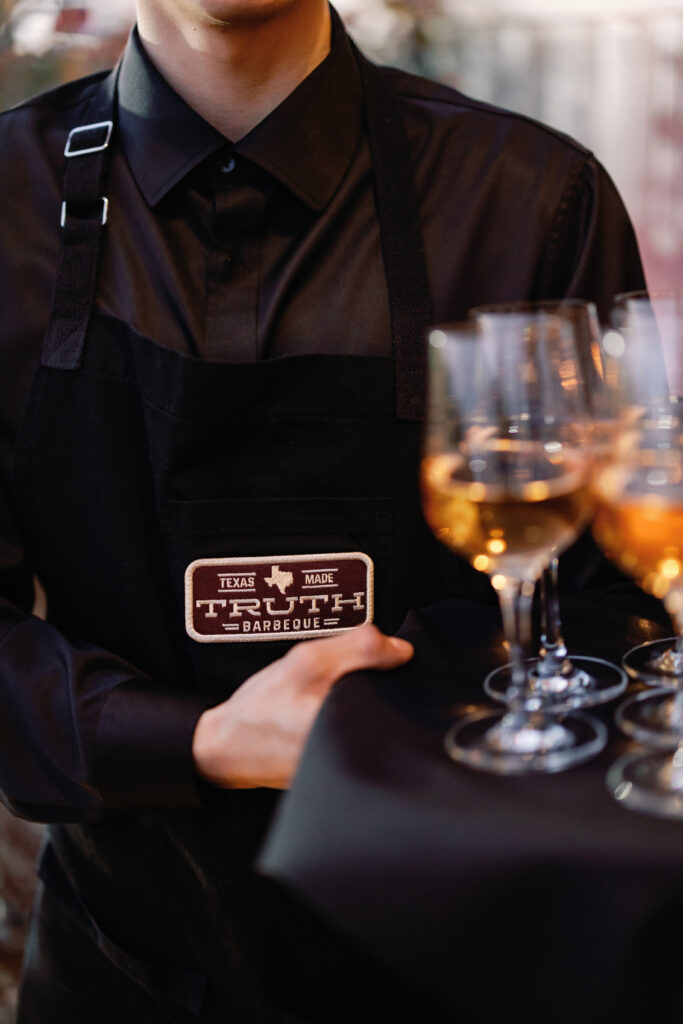 Garden & Gun Round Top