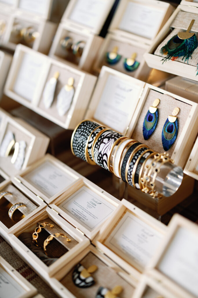 Garden & Gun Round Top