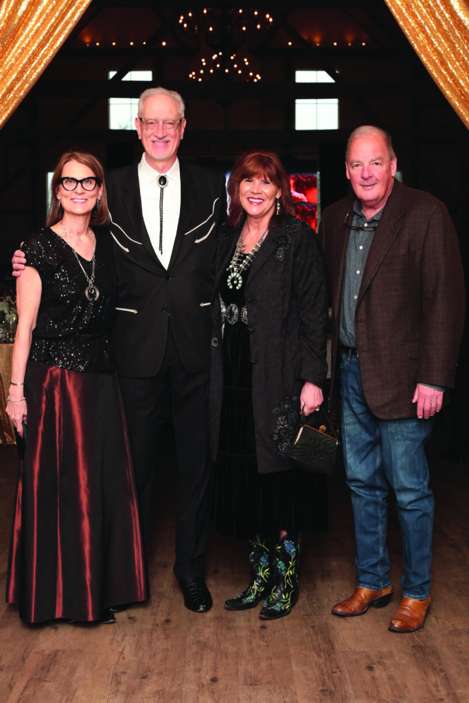 Mary-Le-Arne-Johnson-Di-Greg-Walla_Chris-Bachman-Photo