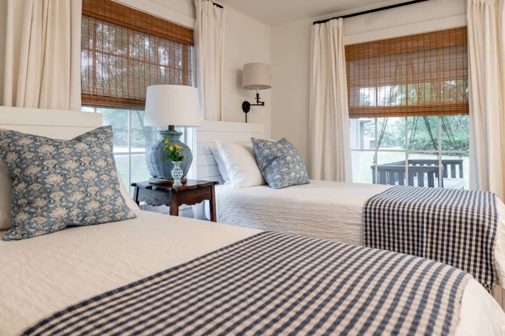 20230406-Hostie-RT-Elizabeth-D-VR-0355