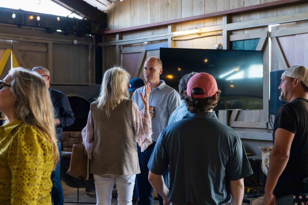 The-post-event-crowd-lined-up-to-meet-the-speakers