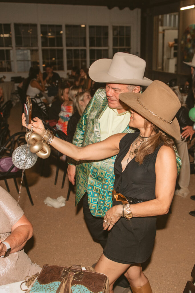 608 Hunt Slonem, Ester Gamez RDS_5012