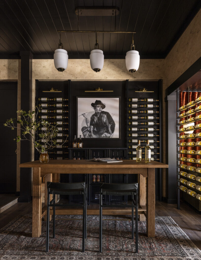 LOUNGE –  Darla Bankston May