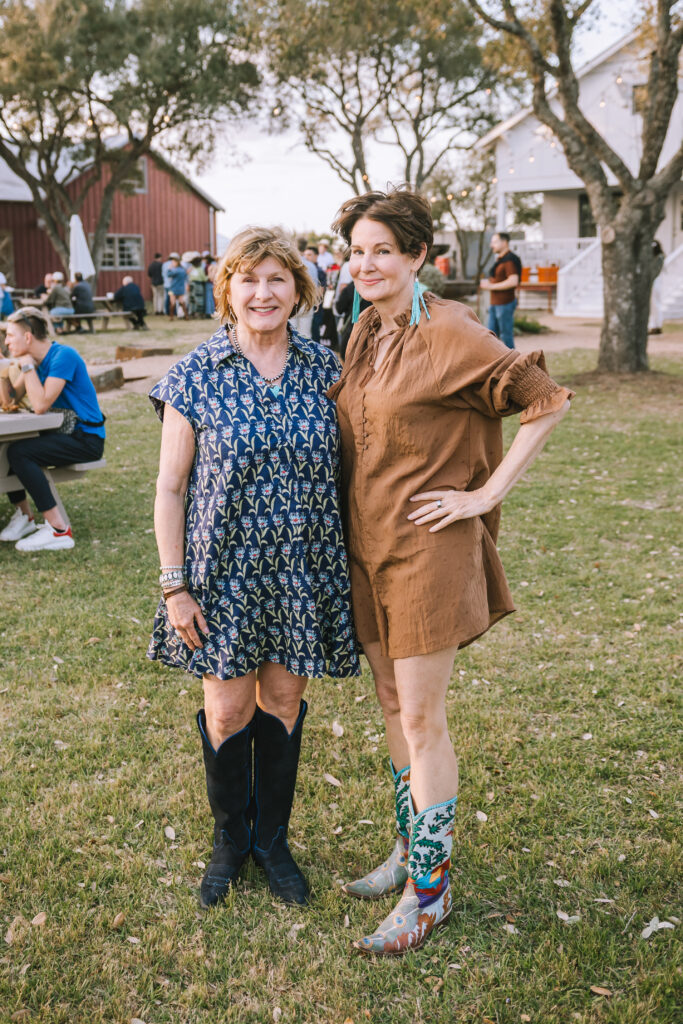 RDS_1576 Linda Plant, Melissa Roberts