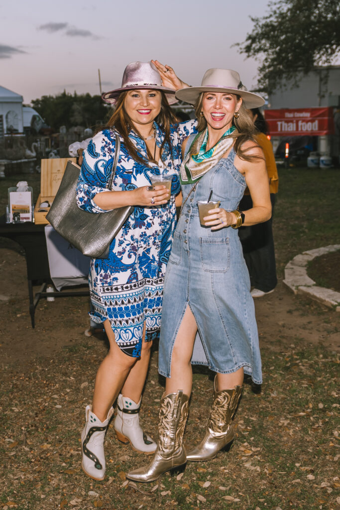 RDS_1650 Cassie Seacrest, Robin Hume