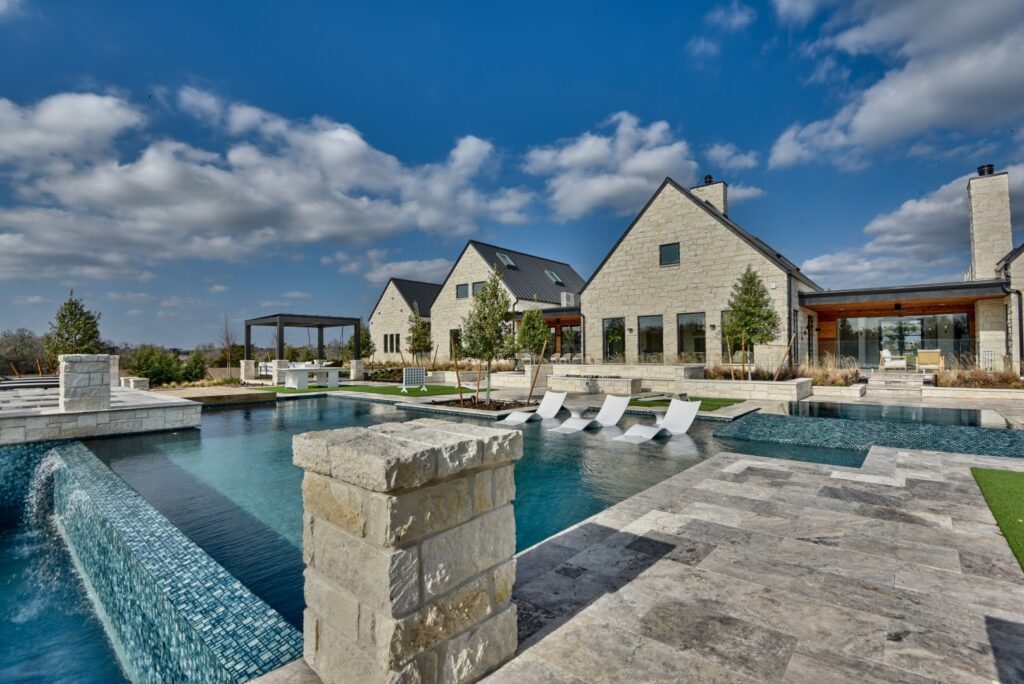 Exterior Rear Pool Falls C (Large)