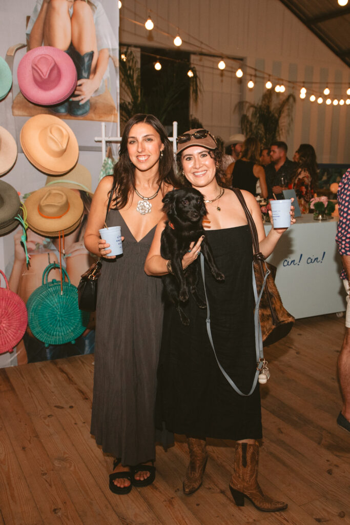 RDS_2804 Lauren Deem, Paloma Pinedo with Lolita