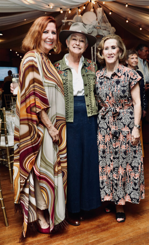 Cinda Palacios, Judy Hancock, Julie Robertson AJ6A8836 (Photo by Chris Pierre Bachman)