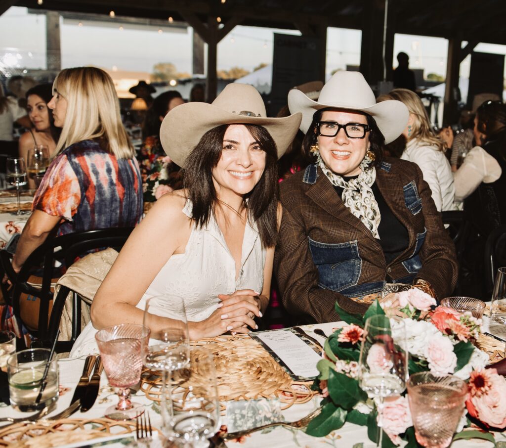 Jessica Nicolayevsky, Jenna McPhail