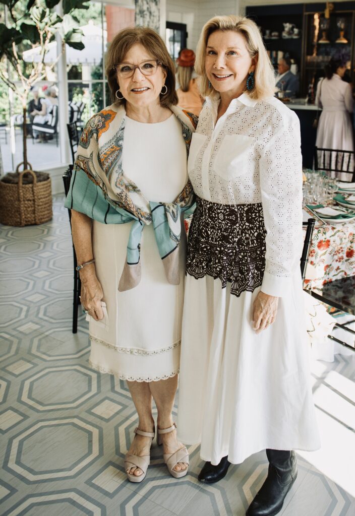 Cindy Earthman, Sissy Lappin (Photo by Heather Robards)