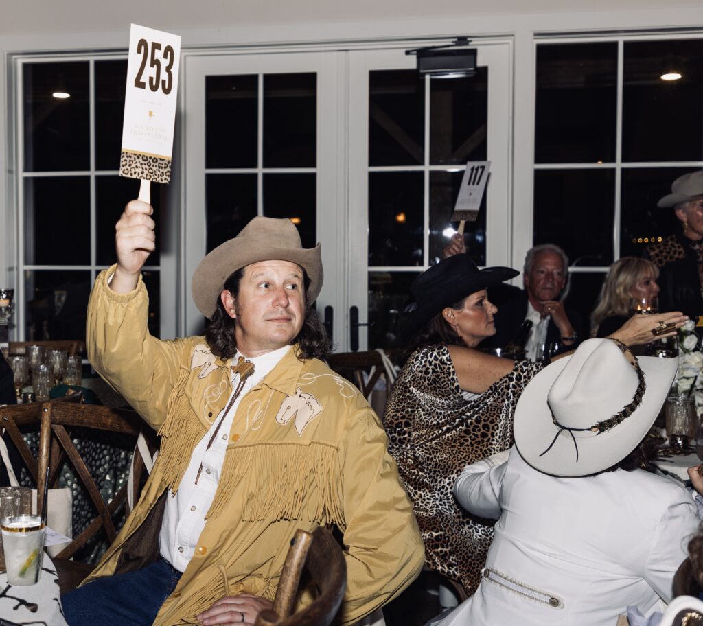Auction in motion