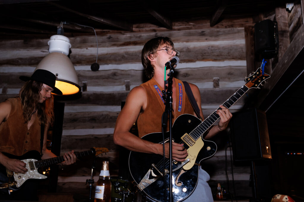 Jason Hoppe, Jude Parrish